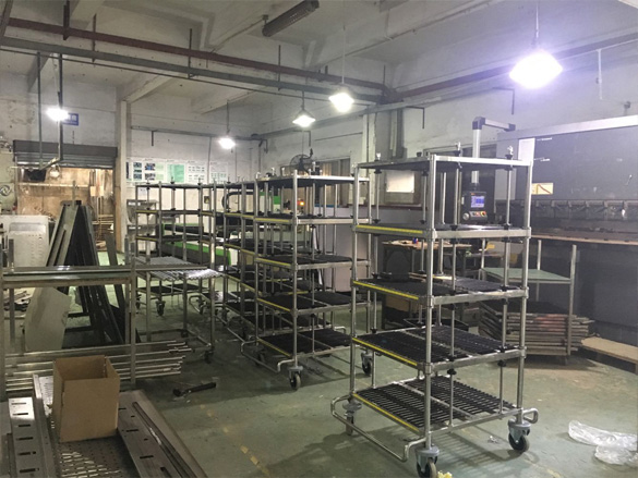 防靜電pcb周轉車廠家加工車間.jpg